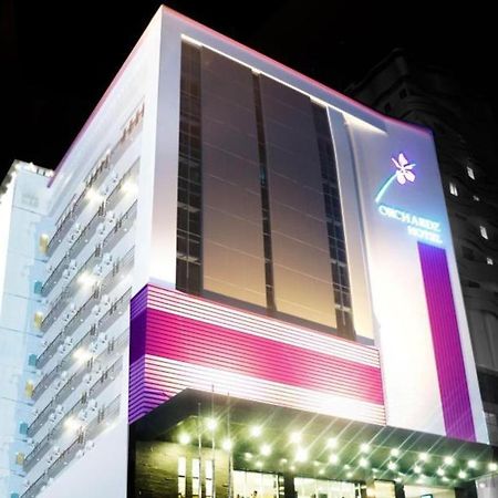 Orchardz Hotel Gajah Mada Pontianak Ngoại thất bức ảnh