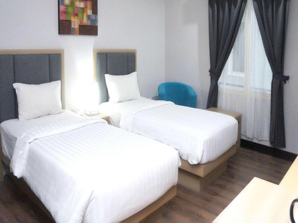 Orchardz Hotel Gajah Mada Pontianak Ngoại thất bức ảnh