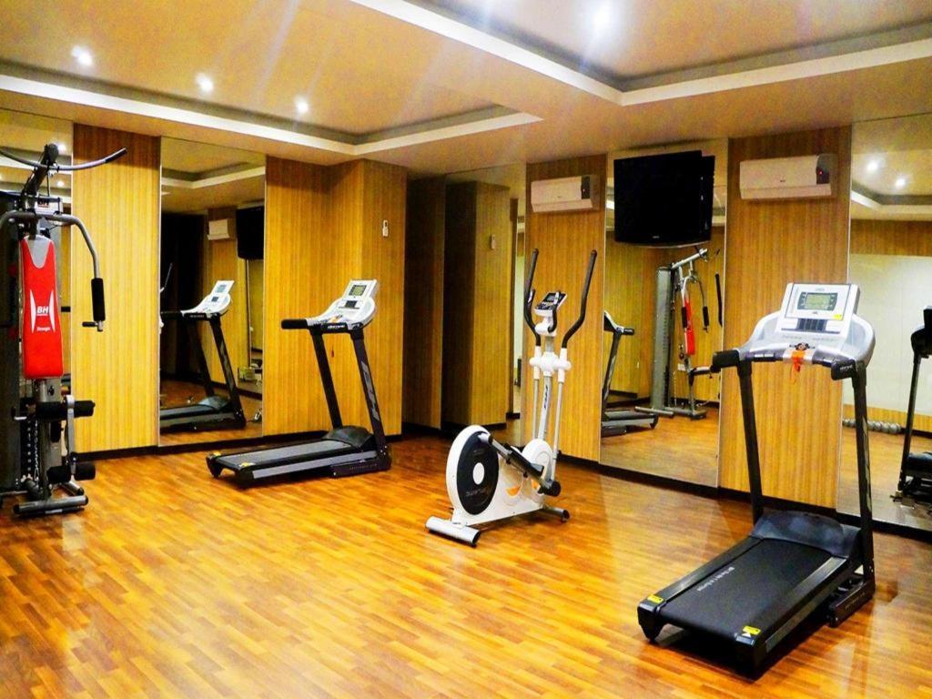 Orchardz Hotel Gajah Mada Pontianak Ngoại thất bức ảnh