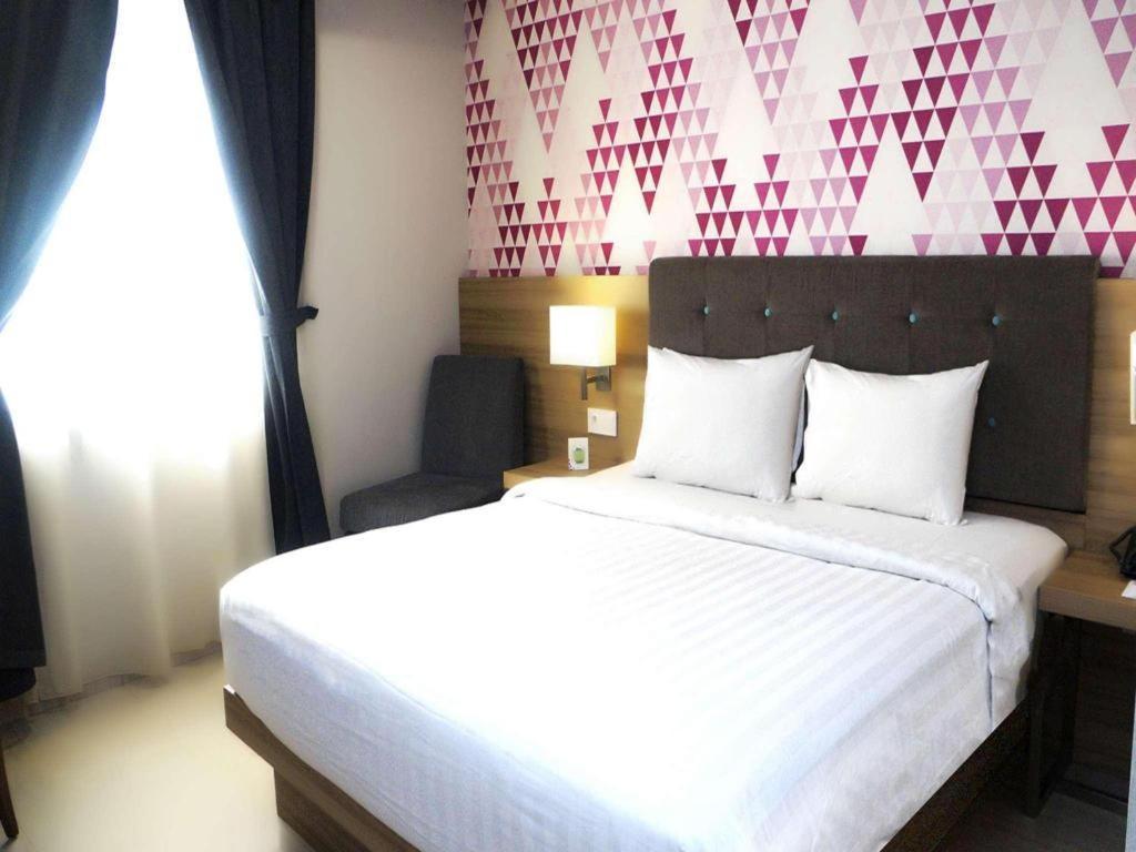 Orchardz Hotel Gajah Mada Pontianak Ngoại thất bức ảnh