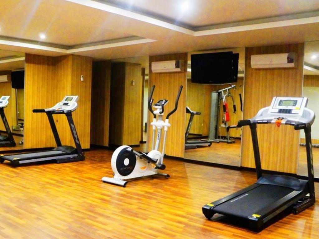 Orchardz Hotel Gajah Mada Pontianak Ngoại thất bức ảnh
